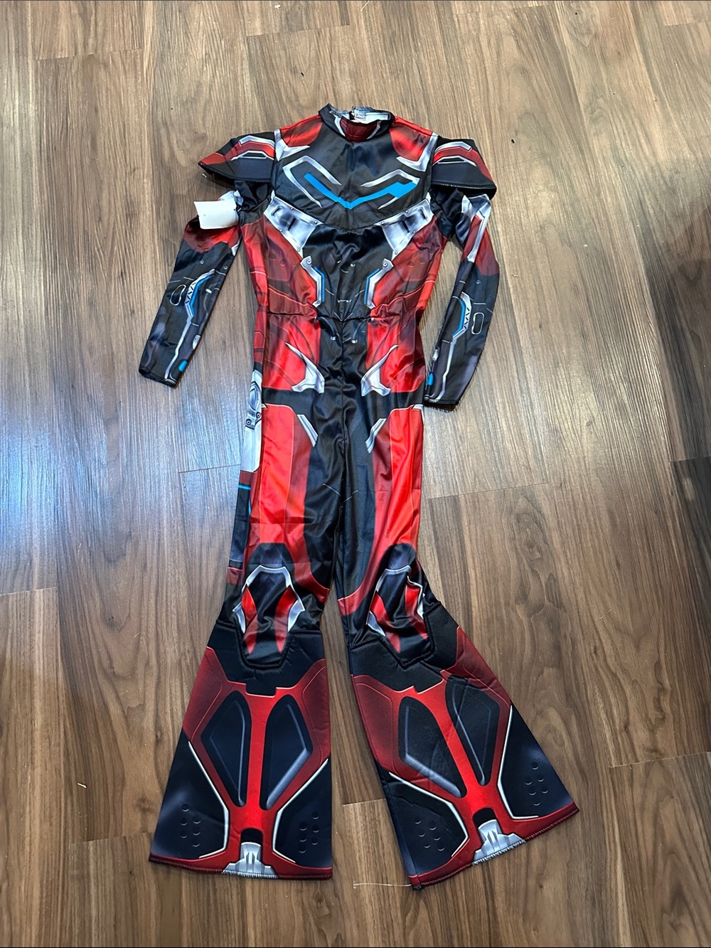 NWT Black Panther: Wakanda Forever by Jazwares costume size medium